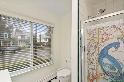 224 Bryant Avenue, Floral Park, NY 11001 - Photo 10