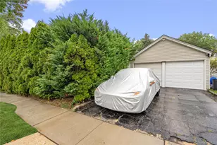 224 Bryant Ave, Floral Park, NY 11001 - Photo 20