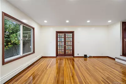 224 Bryant Avenue, Floral Park, NY 11001 - Photo 4