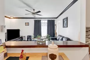 114 Beacon Ln, Bronx, NY 10473 - Photo 6