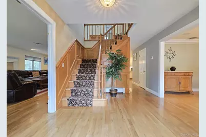 21 Durham Place, Lake Grove, NY 11755 - Photo 18