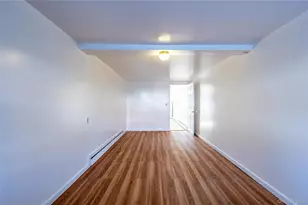 1027 Throggmorton Ave, Bronx, NY 10465 - Photo 20