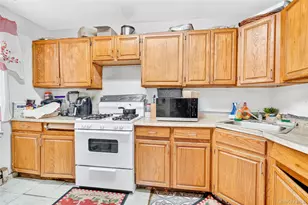 142 W 175th St, Bronx, NY 10453 - Photo 14