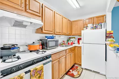 142 W 175th Street, Bronx, NY 10453 - Photo 32