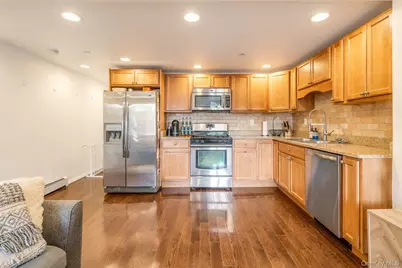 21-05 33rd Avenue, Astoria, NY 11106 - Photo 4