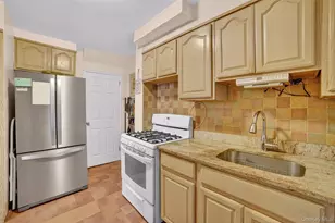102 Clinton Ave, New Rochelle, NY 10801 - Photo 14