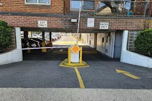 20 Wendell St, Hempstead, NY 11550 - Photo 6