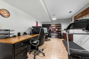 101 Plymouth Ave, Patchogue, NY 11772 - Photo 18