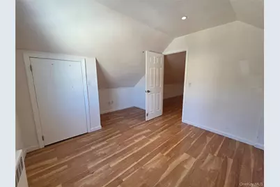 65-19 Dieterle Crescent, Rego Park, NY 11374 - Photo 18