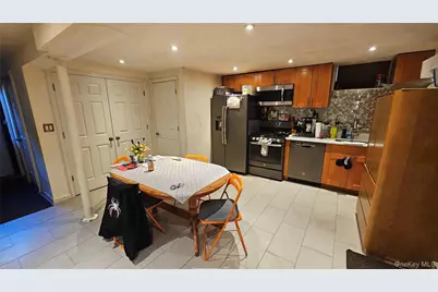 65-19 Dieterle Crescent, Rego Park, NY 11374 - Photo 22