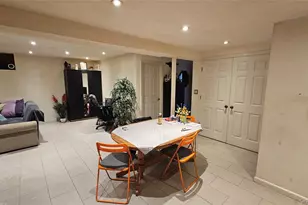 65-19 Dieterle Crescent, Rego Park, NY 11374 - Photo 20