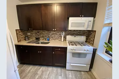 88-10 32 Av #106, East Elmhurst, NY 11369 - Photo 4