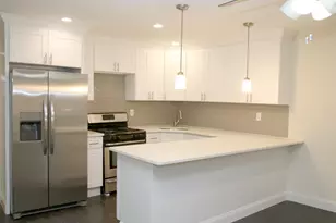 104-07 177th St, Jamaica, NY 11433 - Photo 4