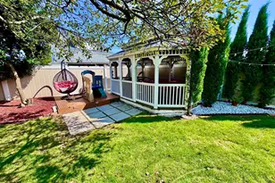 62 Walnut Rd, Inwood, NY 11096 - Photo 6