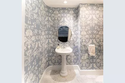 119 Pondfield Road W, Bronxville, NY 10708 - Photo 18