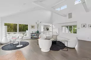 333 Roe Ave, Patchogue, NY 11772 - Photo 10