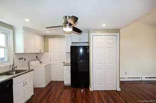 36 Torrey Pine Ln, Medford, NY 11763 - Photo 6