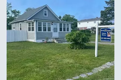 3 Quail Road N, Mastic Beach, NY 11951 - Photo 2