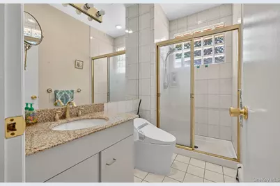 1 Ellen Court, Glen Cove, NY 11542 - Photo 32