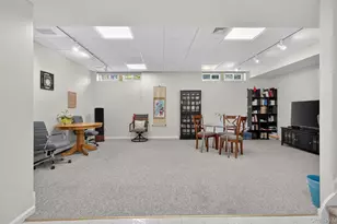 1 Ellen Ct, Glen Cove, NY 11542 - Photo 46