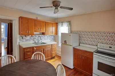 728 Frost Avenue, Peekskill, NY 10566 - Photo 10