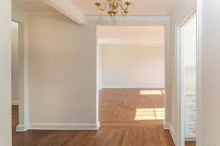 6 Midland Gardens, Bronxville, NY 10708 - Photo 12