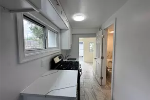 216 1st St, Yonkers, NY 10704 - Photo 6