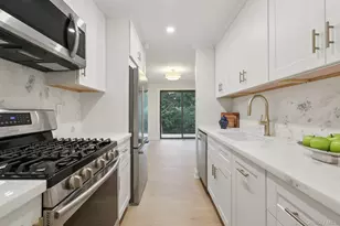 348 Central Park Ave, Scarsdale, NY 10583 - Photo 6