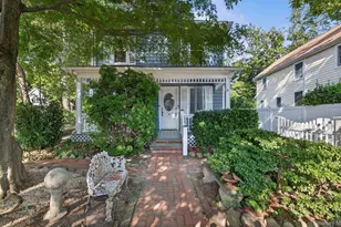 26 Gilbert St, Northport, NY 11768 - Photo 2