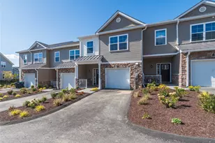 128 Hudson View Terrace, Hyde Park, NY 12538 - Photo 2