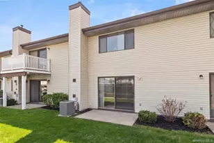 78 Cambridge Dr W, Copiague, NY 11726 - Photo 12