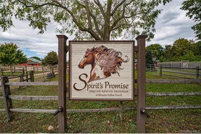 2746 Sound Avenue, Riverhead, NY 11901 - Photo 18