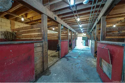 2746 Sound Avenue, Riverhead, NY 11901 - Photo 40