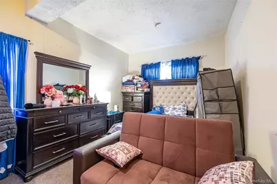 186-02 Foch Boulevard, Saint Albans, NY 11412 - Photo 16