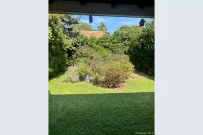 545 6th Avenue, New Hyde Park, NY 11040 - Photo 12