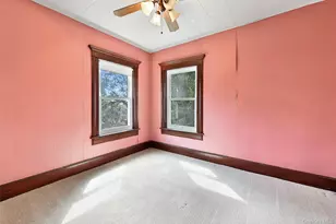 38 Prospect St, Middletown, NY 10940 - Photo 32