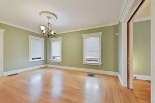 38 Prospect St, Middletown, NY 10940 - Photo 16