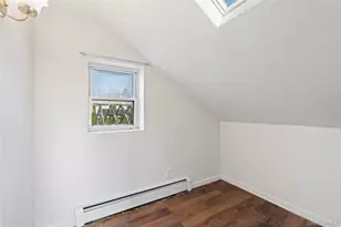 84 Pleasure Ave, Ronkonkoma, NY 11779 - Photo 12