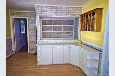 31 Champlain Street, Ronkonkoma, NY 11779 - Photo 14