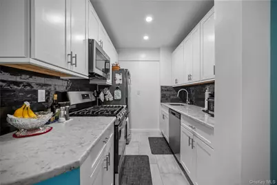 177 E Hartsdale Avenue #4C, Hartsdale, NY 10530 - Photo 6