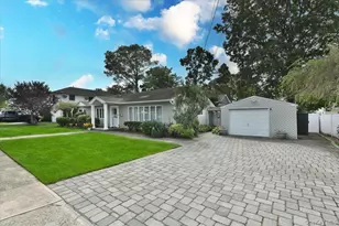 72 Koehl St, Massapequa Park, NY 11762 - Photo 4