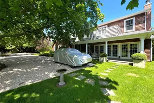 198 S Country Rd, Remsenburg, NY 11960 - Photo 4