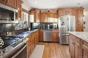 68 Westwood Ave, Deer Park, NY 11729 - Photo 6