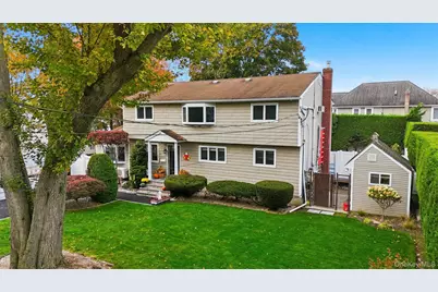 68 Westwood Avenue, Deer Park, NY 11729 - Photo 4