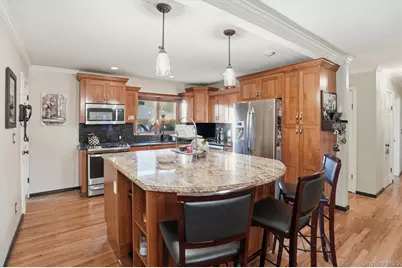 68 Westwood Avenue, Deer Park, NY 11729 - Photo 8