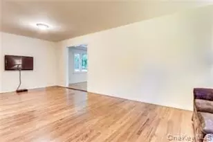 8 Appleblossom Ct, Airmont, NY 10952 - Photo 10