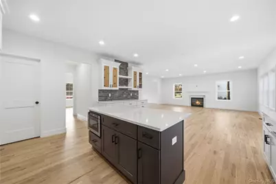 9 Fourth Avenue, Centereach, NY 11720 - Photo 8