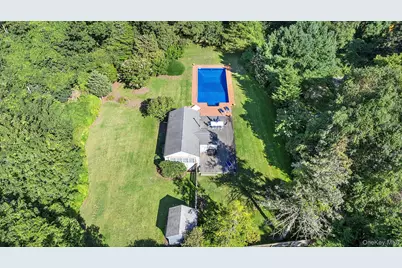 140 Three Mile Harbor Road, East Hampton, NY 11937 - Photo 24