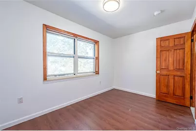 1318 Mace Avenue, Bronx, NY 10469 - Photo 6