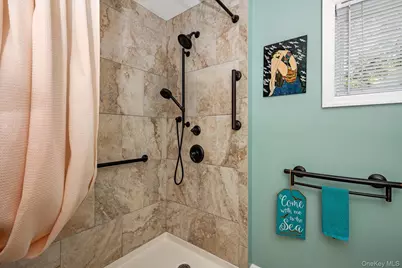 65 Harriet Road, North Babylon, NY 11703 - Photo 12